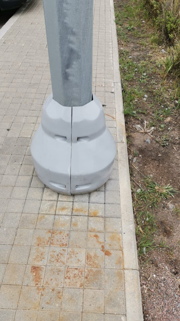 Основание опоры освещения