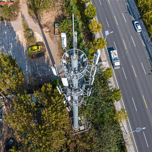 25-метровая телекоммуникационная монопольная вышка сотовой связи